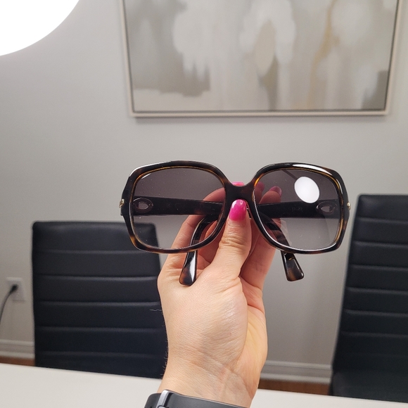 Christian Dior Sunglasses - Picture 2 of 7